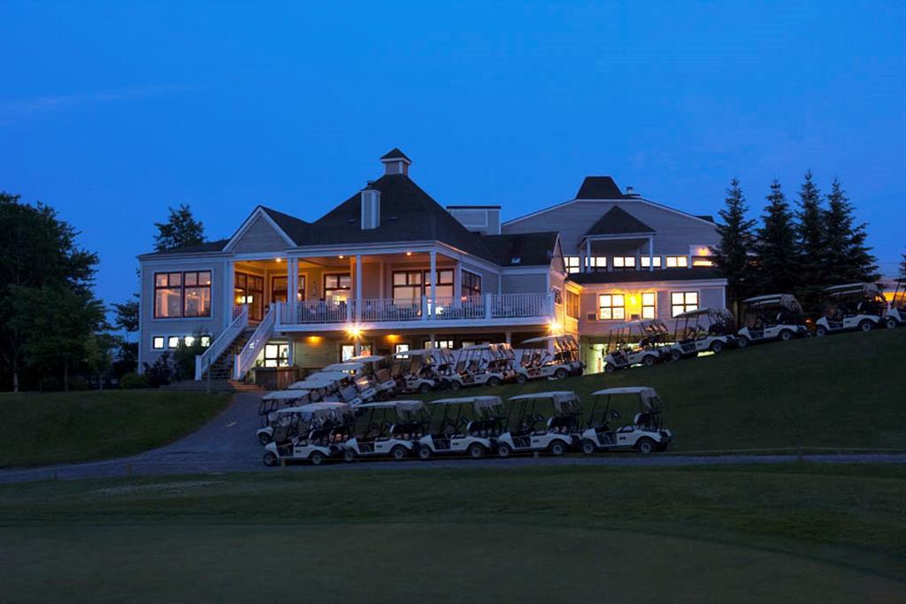 Manoir Des Sables Hotel & Golf Magog Exteriör bild